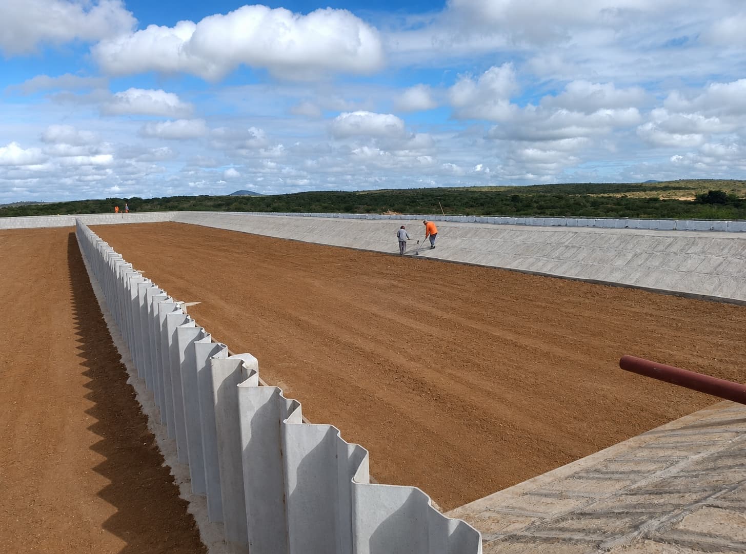 Rede de Esgoto e Reservatório — foto 1